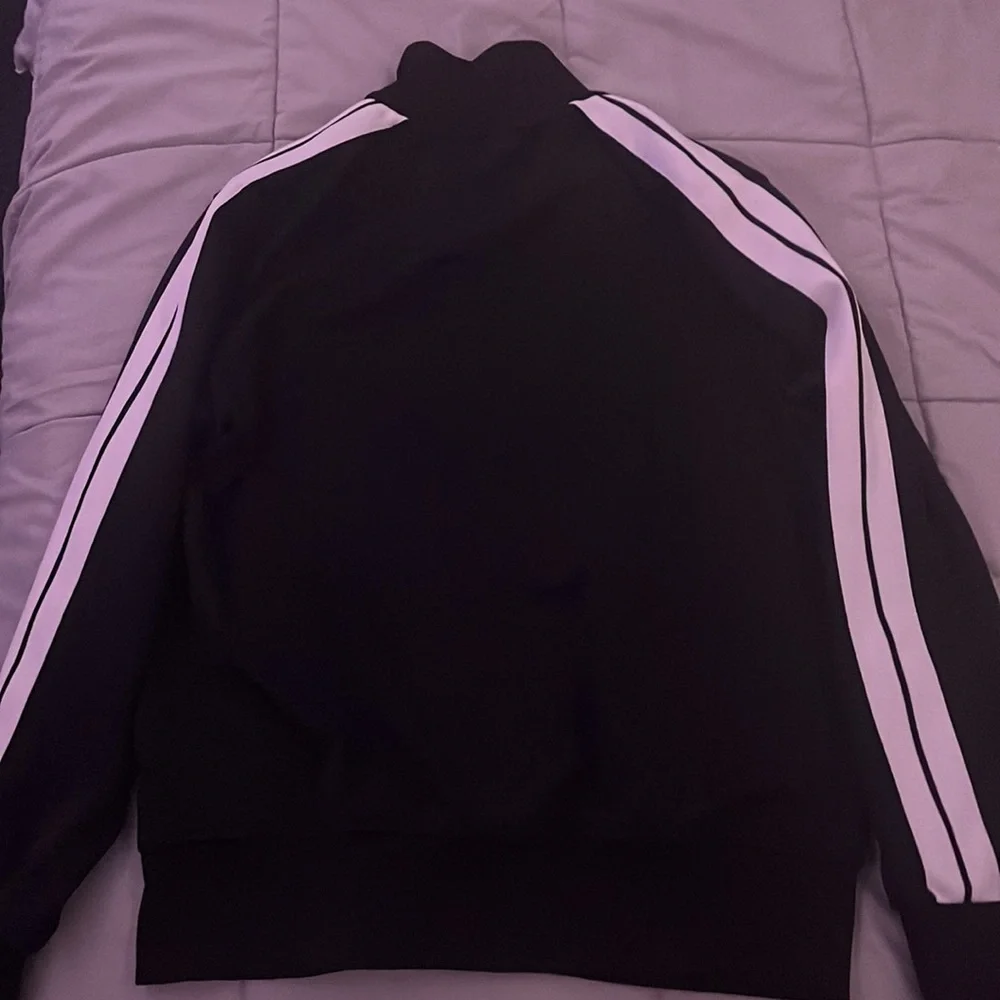 Brand new palm angles sweater, great condition never worn - Picture 2 of 5